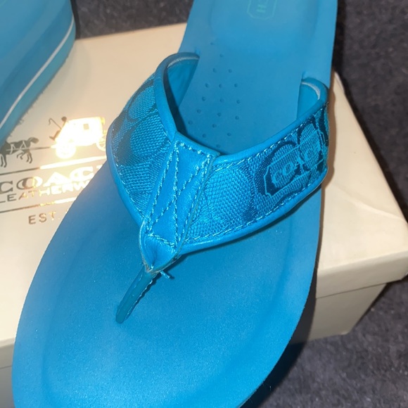 Coach Shoes - EUC COACH JOLIE SANDAL SIZE 6.5